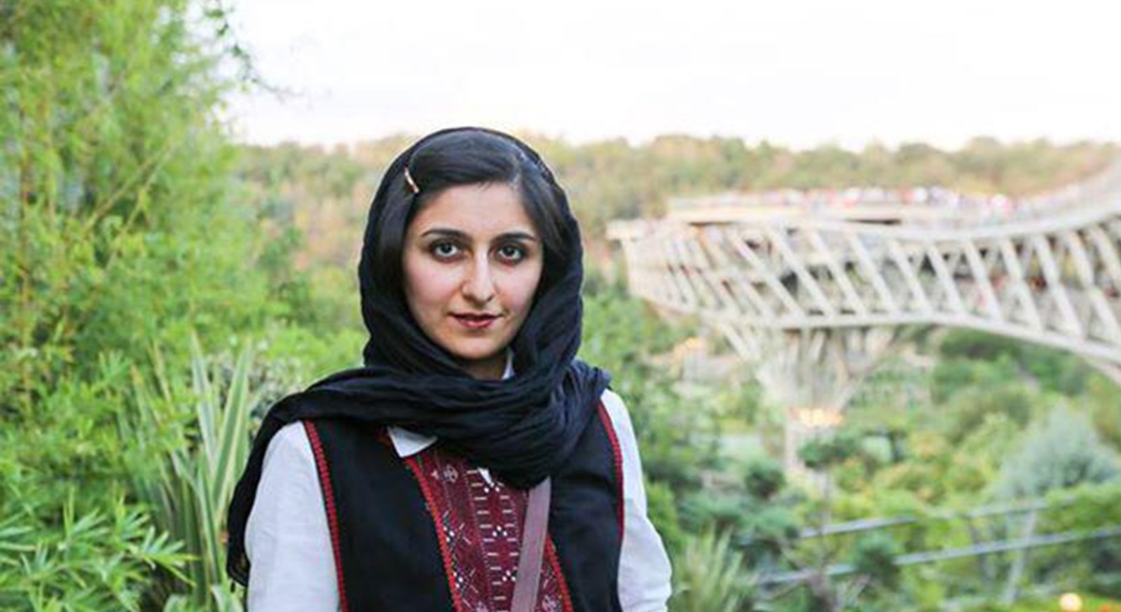 ویژگی های پل طبیعت تهران