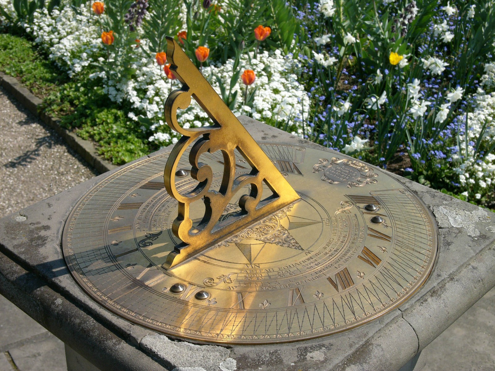 ساعت خورشیدی